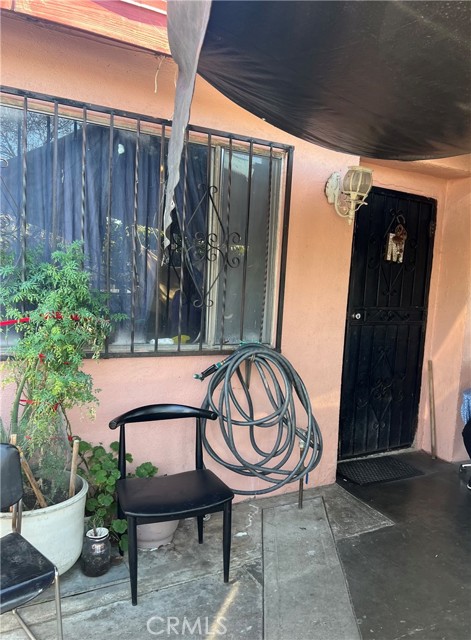 Detail Gallery Image 2 of 4 For 1228 S Ditman, Los Angeles,  CA 90023 - 7 Beds | 2 Baths