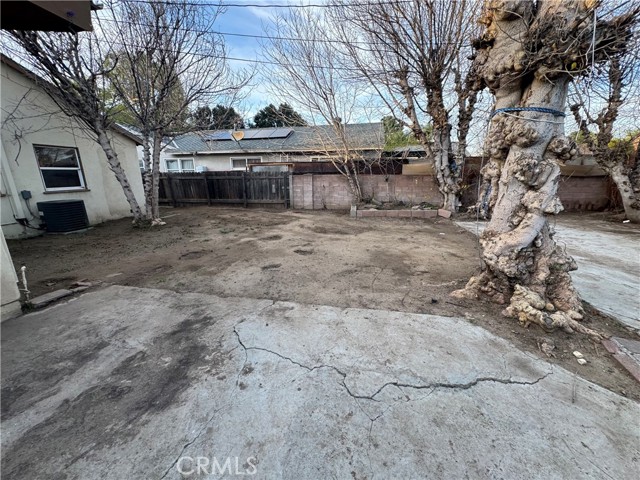 Detail Gallery Image 8 of 24 For 7946 Sunnybrae, Winnetka,  CA 91306 - 3 Beds | 2 Baths