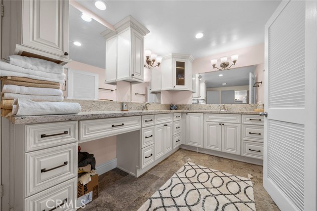 Detail Gallery Image 11 of 26 For 15574 Sorbonne St, –,  CA 91342 - 4 Beds | 2 Baths