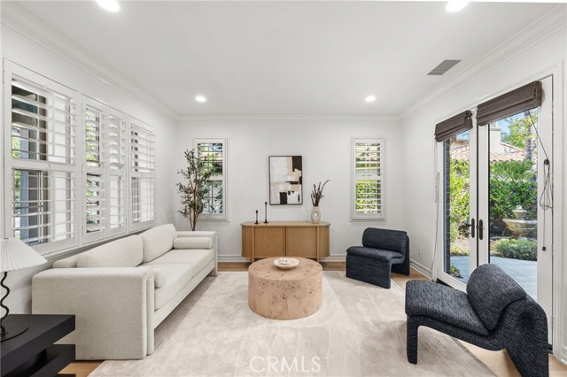 31 Prairie, Irvine CA: https://media.crmls.org/medias/e24808c9-d2b6-4529-a840-884106e71610.jpg