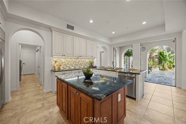 Detail Gallery Image 9 of 41 For 20 Talmont, Newport Coast,  CA 92657 - 3 Beds | 3/1 Baths