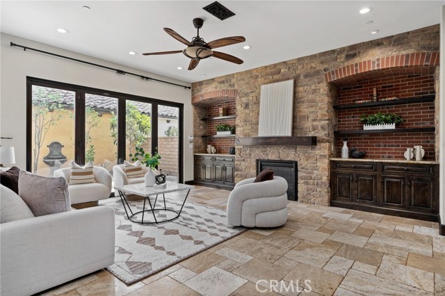 212 Baltimore Avenue, Huntington Beach CA: https://media.crmls.org/medias/e2482d96-50e5-4393-89f0-0286439f7a96.jpg