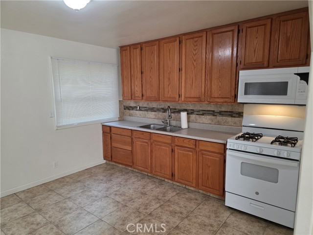 25120 Boa, Crestline CA: https://media.crmls.org/medias/e24959fd-4587-444f-89e6-582ebd9dda3d.jpg