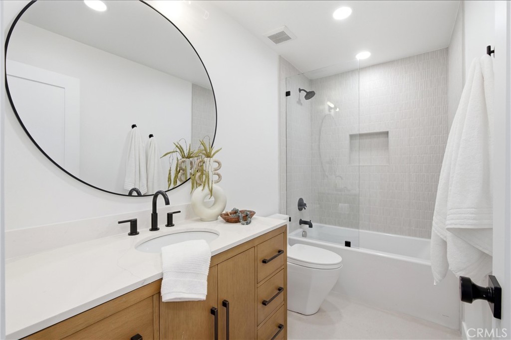MLS #OC26155097 image #35