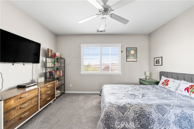 42639 Biscay, Lancaster CA: https://media.crmls.org/medias/e24c07df-c504-45fd-ad11-15f2d4aa381e.jpg