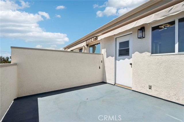 5635 Woodman Avenue, Van Nuys CA: https://media.crmls.org/medias/e24c1431-efe1-4601-8e8e-f82252b126ea.jpg
