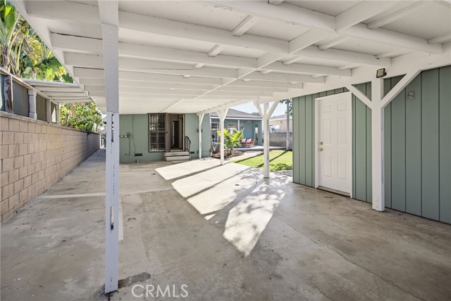 4219 Artesia photo 41
