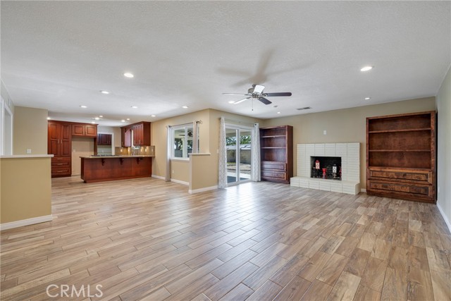 1219 N Van Buren Street, Placentia CA: https://media.crmls.org/medias/e24d4062-6c56-40dc-8405-3a133df75ec2.jpg