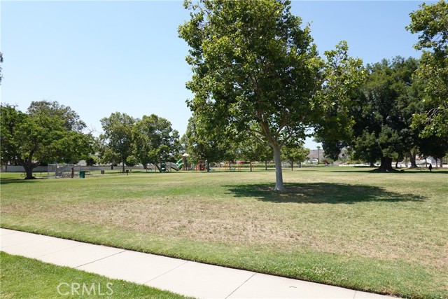 Detail Gallery Image 39 of 39 For 2033 Calle La Sombra #2,  Simi Valley,  CA 93063 - 2 Beds | 1 Baths