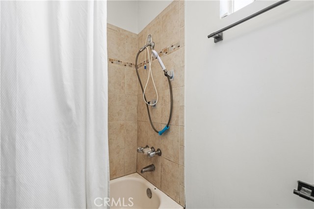 Detail Gallery Image 14 of 21 For 9831 Sepulveda Bld #28,  North Hills,  CA 91343 - 2 Beds | 2 Baths