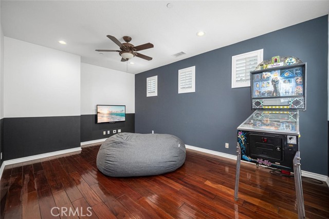 978 Heron Circle, Seal Beach CA: https://media.crmls.org/medias/e24e976a-2cd5-4c8f-82b6-d5ad327c174e.jpg