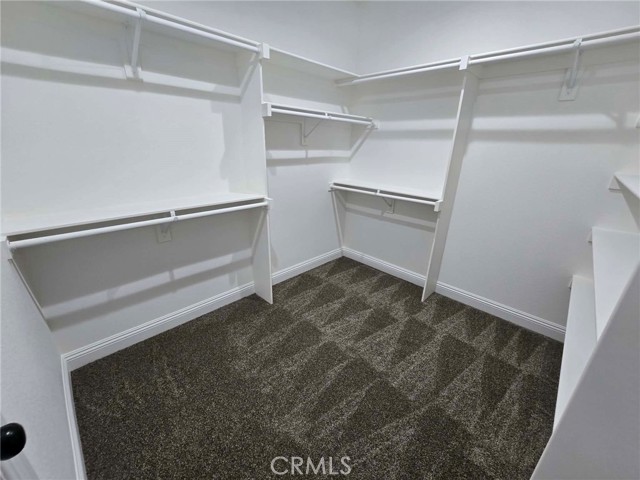 Detail Gallery Image 15 of 28 For 20401 Tonawanda Rd, Apple Valley,  CA 92307 - 4 Beds | 3 Baths