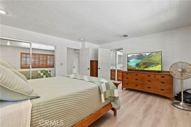 29034 Sheridan Road, Castaic CA: https://media.crmls.org/medias/e24f7dac-13f9-425b-884e-a996153b12e7.jpg