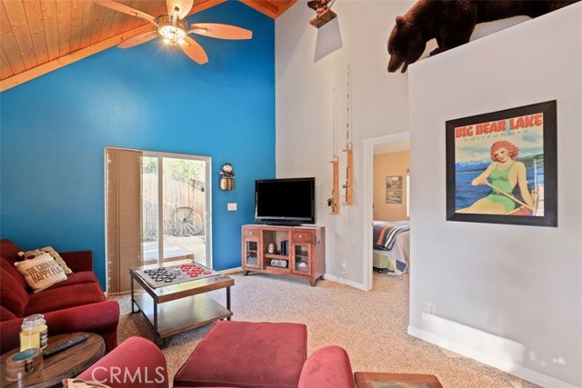 Detail Gallery Image 22 of 65 For 39096 Willow Landing Rd, Big Bear Lake,  CA 92315 - 2 Beds | 2 Baths