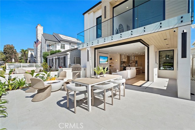 Detail Gallery Image 6 of 70 For 612 Begonia, Corona Del Mar,  CA 92625 - 3 Beds | 3/1 Baths