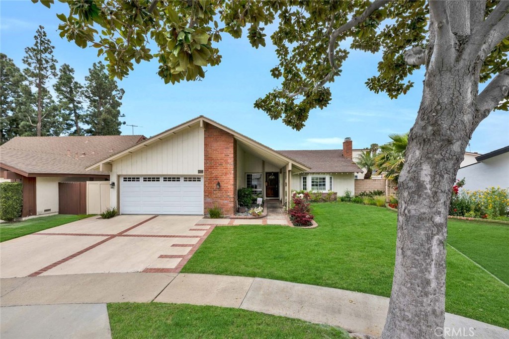 1622 Darsy Circle