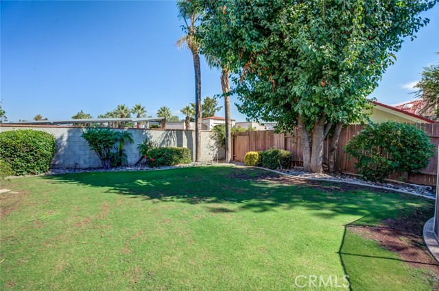 2600 Oak Grove, Bakersfield CA: https://media.crmls.org/medias/e2512161-f3dc-40ac-b626-06540ba85776.jpg