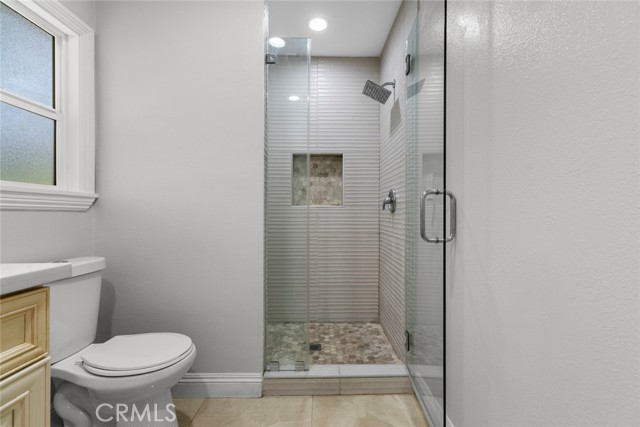 Detail Gallery Image 9 of 36 For 6711 Rhea Ave a,  Reseda,  CA 91335 - 3 Beds | 2 Baths