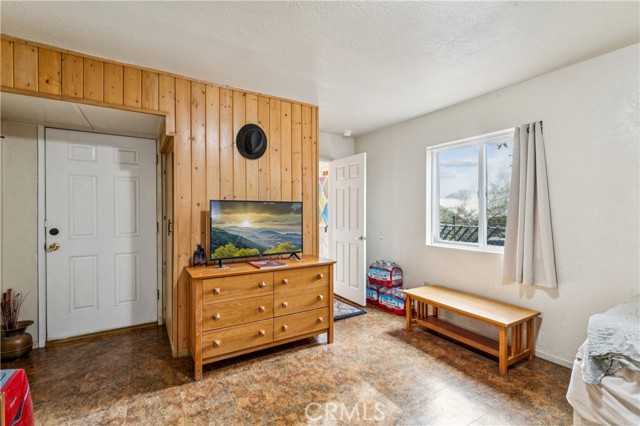 Detail Gallery Image 14 of 40 For 1051 Playground Dr, Crestline,  CA 92325 - 2 Beds | 1/1 Baths