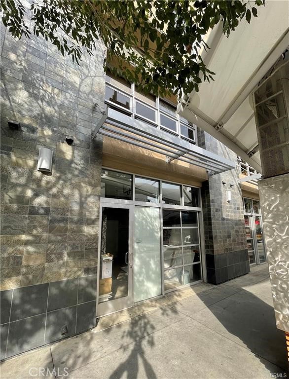 133 The Promenade N, Long Beach CA: https://media.crmls.org/medias/e25296d4-58fe-4d00-a397-64f5be1a641c.jpg