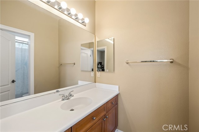 Detail Gallery Image 31 of 39 For 63 Volta Del Tintori St, Lake Elsinore,  CA 92532 - 5 Beds | 4/1 Baths