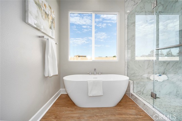 Detail Gallery Image 11 of 16 For 19396 Earth Summit, Apple Valley,  CA 92308 - 4 Beds | 3/1 Baths