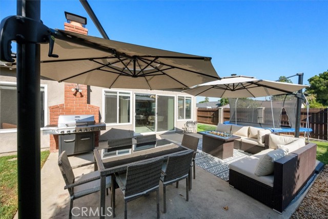 1643 Melody Circle, Corona CA: https://media.crmls.org/medias/e253fa91-73e4-4465-bc76-149bd4315c1c.jpg