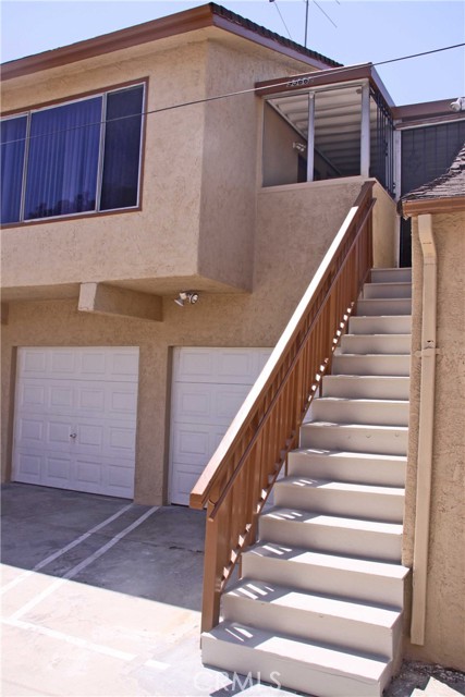 Detail Gallery Image 2 of 9 For 9566 Olive, Bellflower,  CA 90706 - 2 Beds | 1 Baths