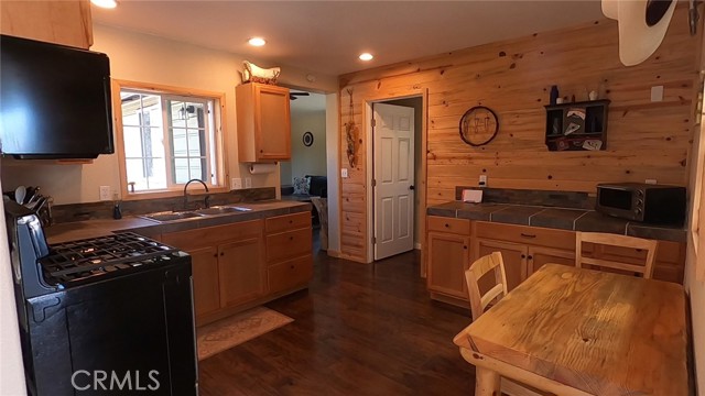 Detail Gallery Image 8 of 44 For 11691 Oro Quincy Hwy, Berry Creek,  CA 95916 - 2 Beds | 1 Baths