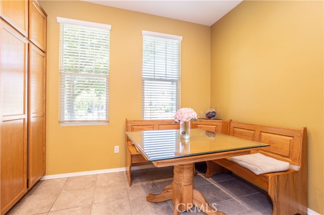 Detail Gallery Image 5 of 38 For 11480 Autumn Glen Ct, Porter Ranch,  CA 91326 - 3 Beds | 3 Baths