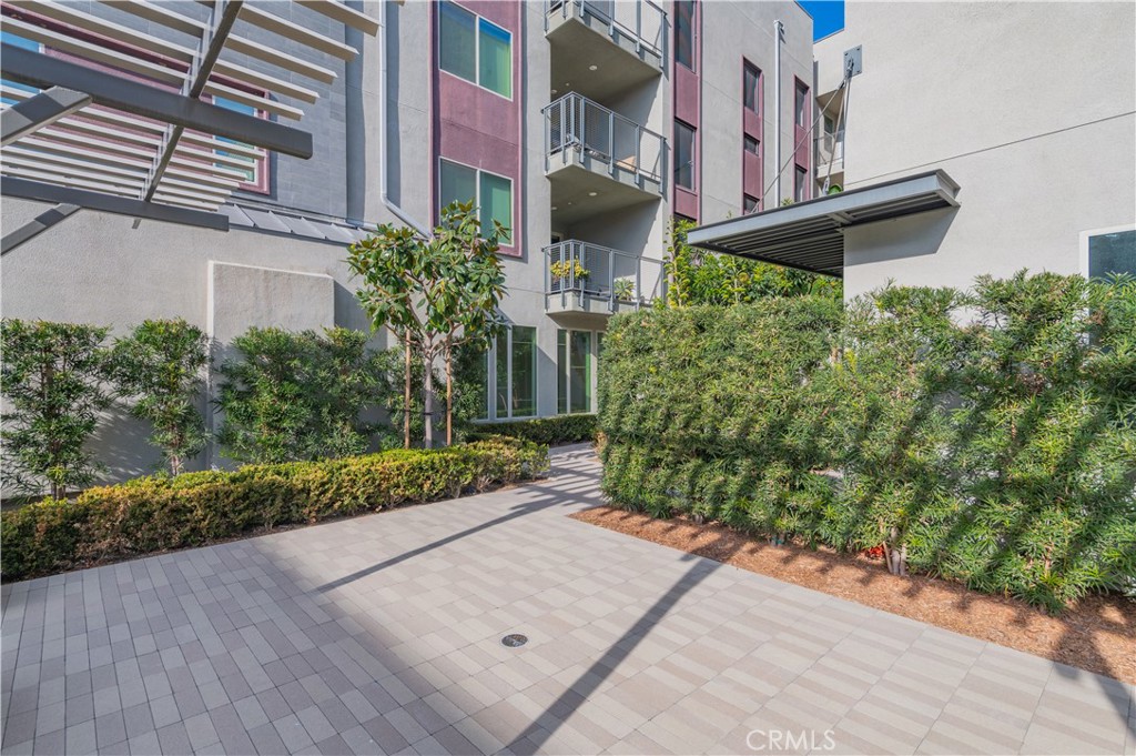 MLS #OC25261122 image #25