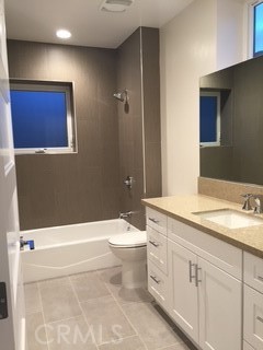 https://media.crmls.org/medias/e2559d3c-ad4a-4078-aacb-a2f285f643a3.jpg?preset=X-Large