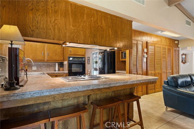 Detail Gallery Image 27 of 60 For 2924 Elm St, Bakersfield,  CA 93301 - 4 Beds | 2 Baths