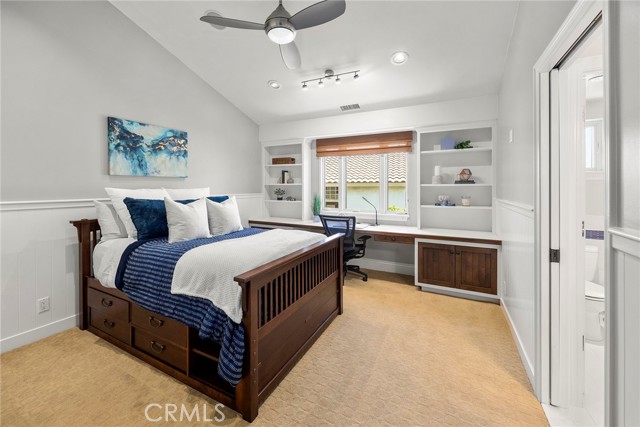 21925 Heatheridge Drive, Yorba Linda CA: https://media.crmls.org/medias/e2561381-e3d1-4eb8-9a9f-e749dca7d8c8.jpg