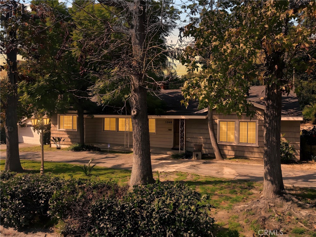 1045 Sierra Madre Villa