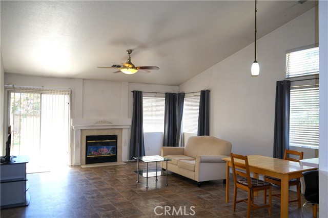 Detail Gallery Image 6 of 25 For 2068 Spy Glass Ct, Merced,  CA 95340 - 3 Beds | 2 Baths