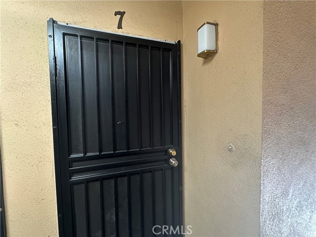 Detail Gallery Image 4 of 13 For 3060 Vineland Ave #7,  Baldwin Park,  CA 91706 - 2 Beds | 1 Baths