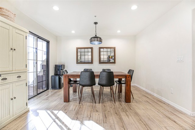 10894 Olinda Street, Sun Valley CA: https://media.crmls.org/medias/e258564c-2bf2-4826-8350-a36db14bf108.jpg