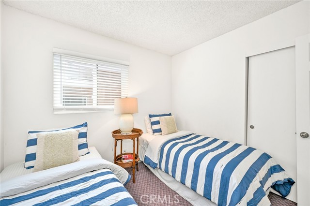 Detail Gallery Image 17 of 56 For 4103 Seashore, Newport Beach,  CA 92663 - 7 Beds | 4 Baths