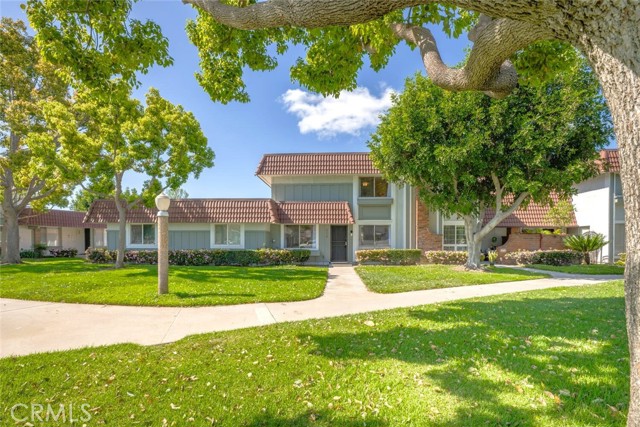 Detail Gallery Image 5 of 68 For 6638 Southampton Dr, Cypress,  CA 90630 - 4 Beds | 3 Baths