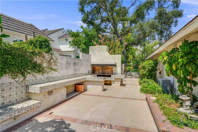 Detail Gallery Image 9 of 41 For 950 Hampton, Arcadia,  CA 91006 - 5 Beds | 6/2 Baths