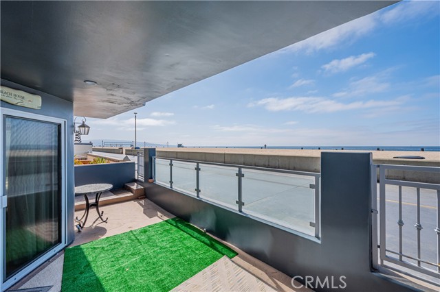 3410 The Strand, Hermosa Beach, California 90254, 3 Bedrooms Bedrooms, ,1 BathroomBathrooms,Residential,Sold,The Strand,IN22210805