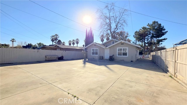 Detail Gallery Image 16 of 18 For 1138 1140 N Park Ave, Pomona,  CA 91768 - 2 Beds | 2 Baths