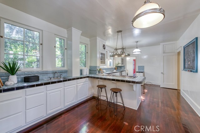 Detail Gallery Image 16 of 66 For 605 E Home Ave, Fresno,  CA 93728 - 5 Beds | 4/1 Baths