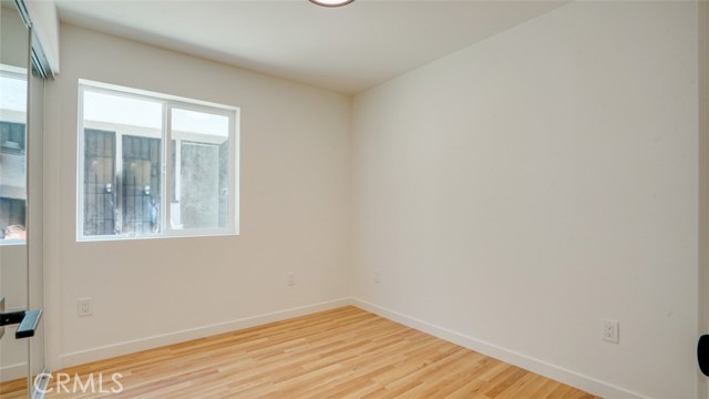 856 W 47th Street, Los Angeles CA: https://media.crmls.org/medias/e25aedb5-5024-4dda-985b-36f28baa2a1b.jpg