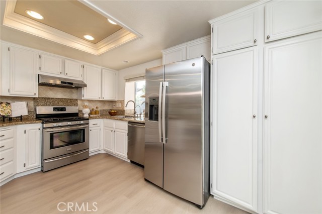 Detail Gallery Image 10 of 49 For 18010 Lariat Dr, Chino Hills,  CA 91709 - 4 Beds | 3 Baths