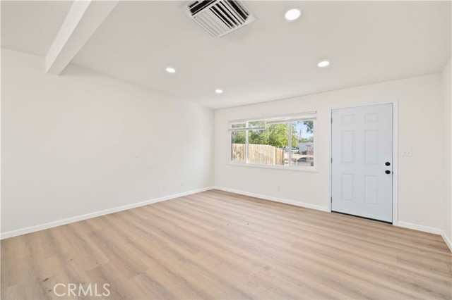 Detail Gallery Image 4 of 19 For 37857 Melton, Palmdale,  CA 93550 - 4 Beds | 2 Baths