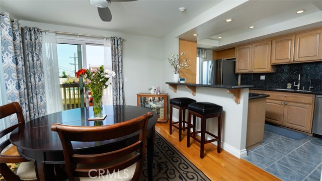 Updated kitchen and dining combo