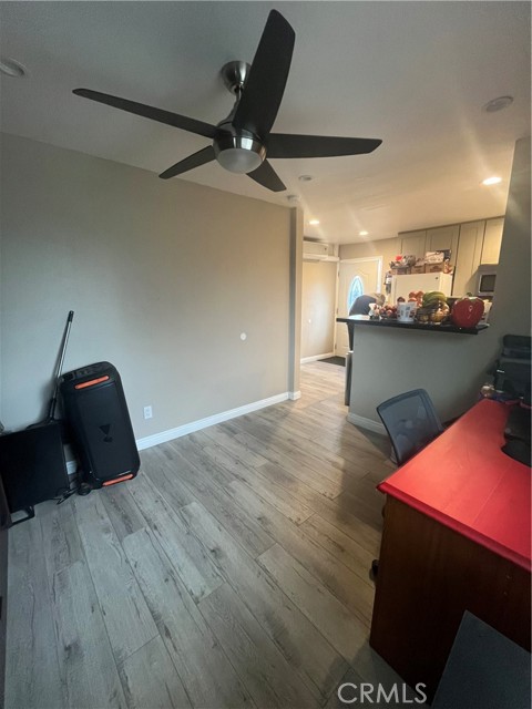 Detail Gallery Image 3 of 8 For 13200 13202 Wentworth St, Arleta,  CA 91331 - 5 Beds | 3 Baths