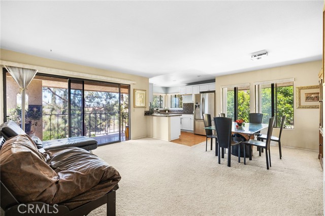 Detail Gallery Image 3 of 28 For 17617 Pomerado Rd #213,  San Diego,  CA 92128 - 2 Beds | 2 Baths